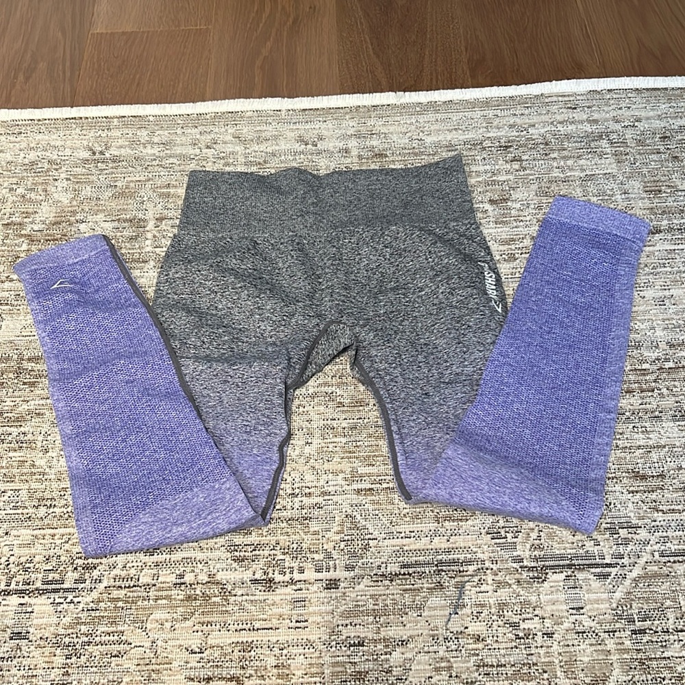 gymshark CONTOUR SEAMLESS LEGGINGS size small